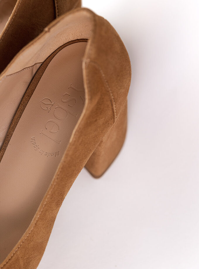 Mocasines Tacón Ancho Camel de Ante - Hechos en España | Ysbel