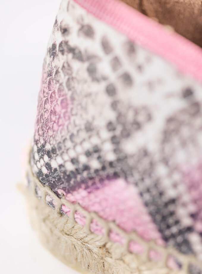 <b>Alpargatas planas slippers Cristina</br></b> Serpiente Rosa