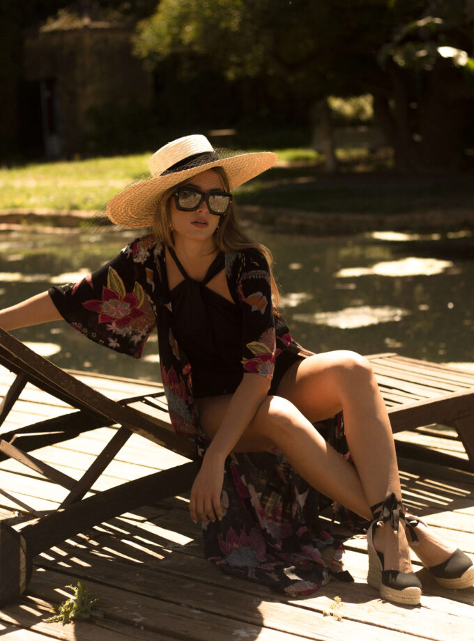 <b>Alpargatas de cuña Ana</b></br> Negras