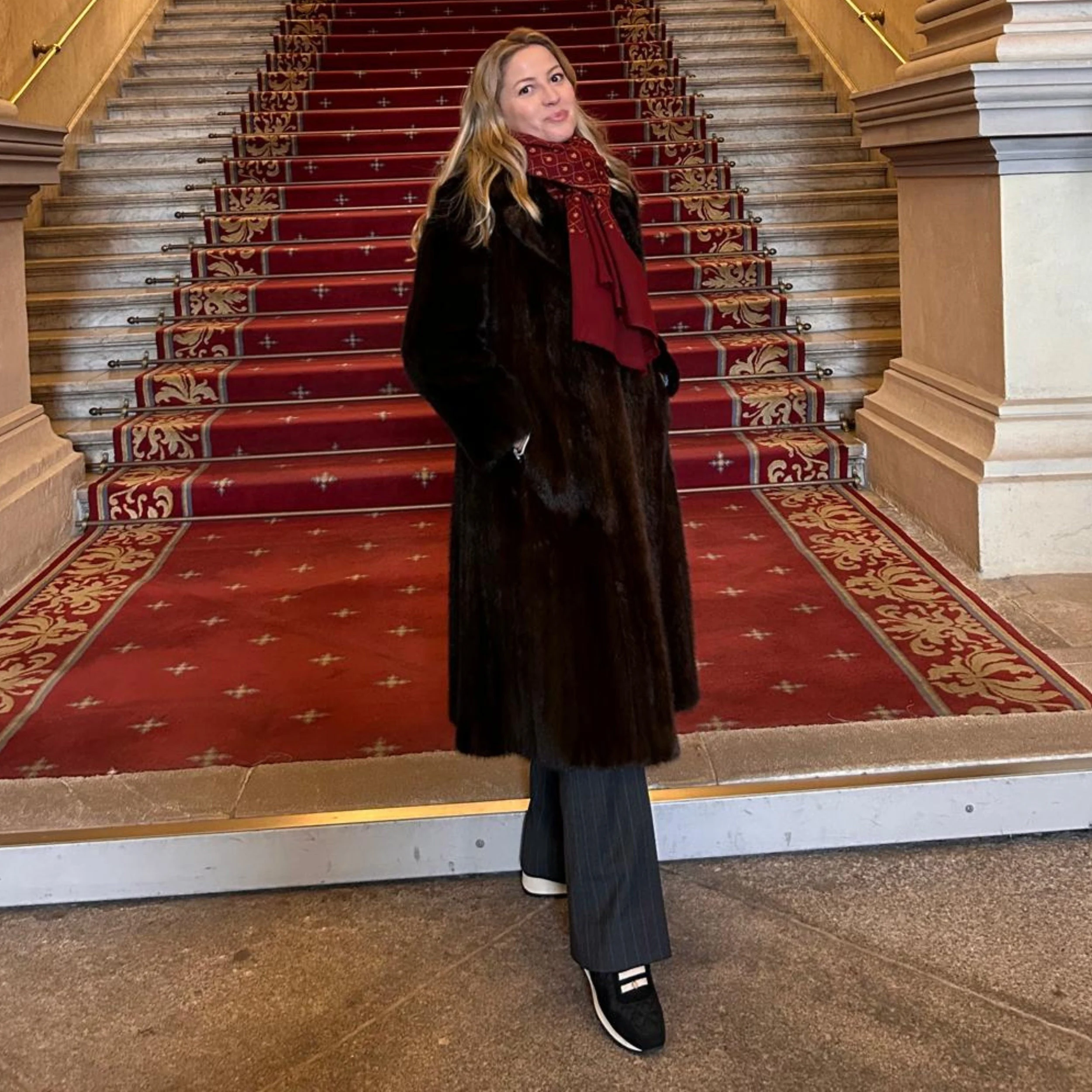 Zapatillas Casual Negras para Mujer - Elegancia y Confort | Ysbel - Imagen 2