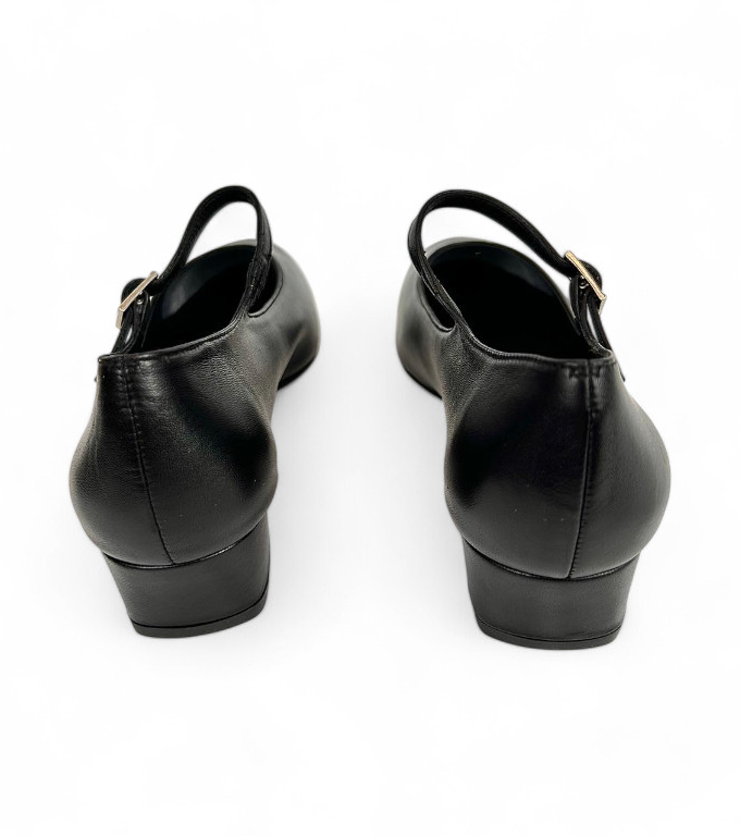 Merceditas Negras de Piel para Mujer – Elegancia y Comodidad | Ysbel