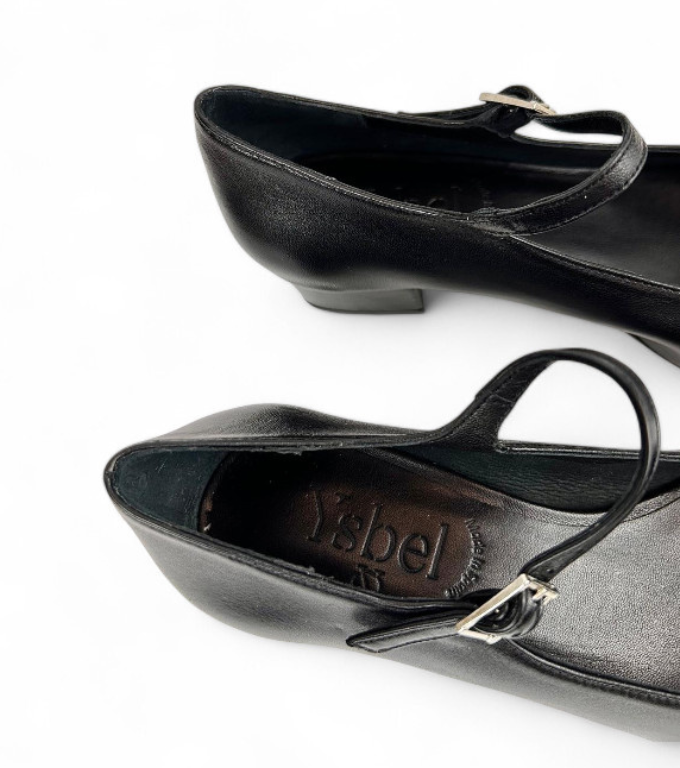 Merceditas Negras de Piel para Mujer – Elegancia y Comodidad | Ysbel