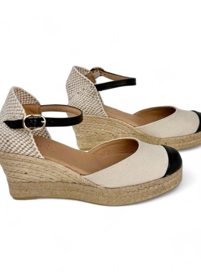 <b>Alpargatas de cuña Grace</br></b> Beige y negro