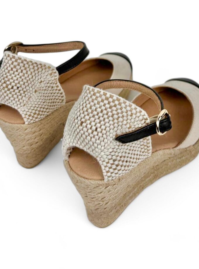 <b>Alpargatas de cuña Grace</br></b> Beige y negro